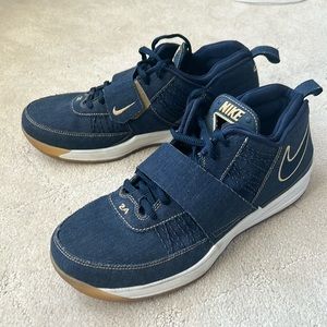 Nike Zoom Revis Denims 117 of 224 size 10.5